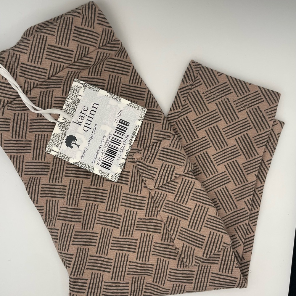 Kate Quinn Tan Geometric Leggings